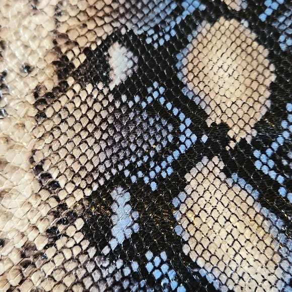 Banana Republic Snake Skin Embossed Leather Clutch Oversized Buttery Soft NWT - Picture 8 of 16